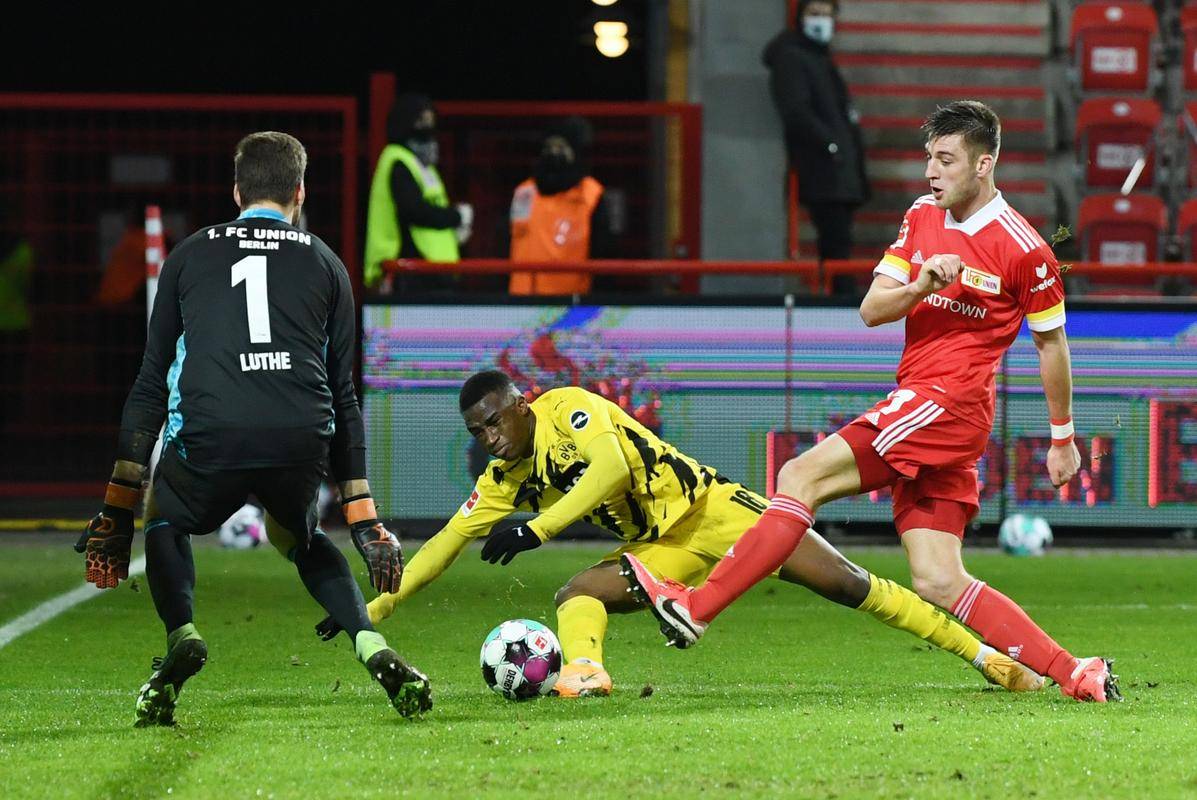 12月20日22:30前瞻：德甲保级关键战，科隆主场迎战柏林联合